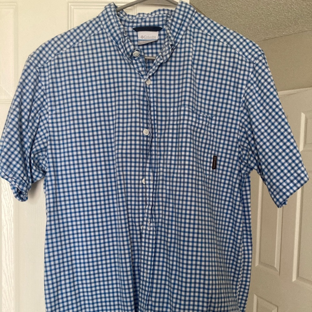 Columbia Shirt Medium